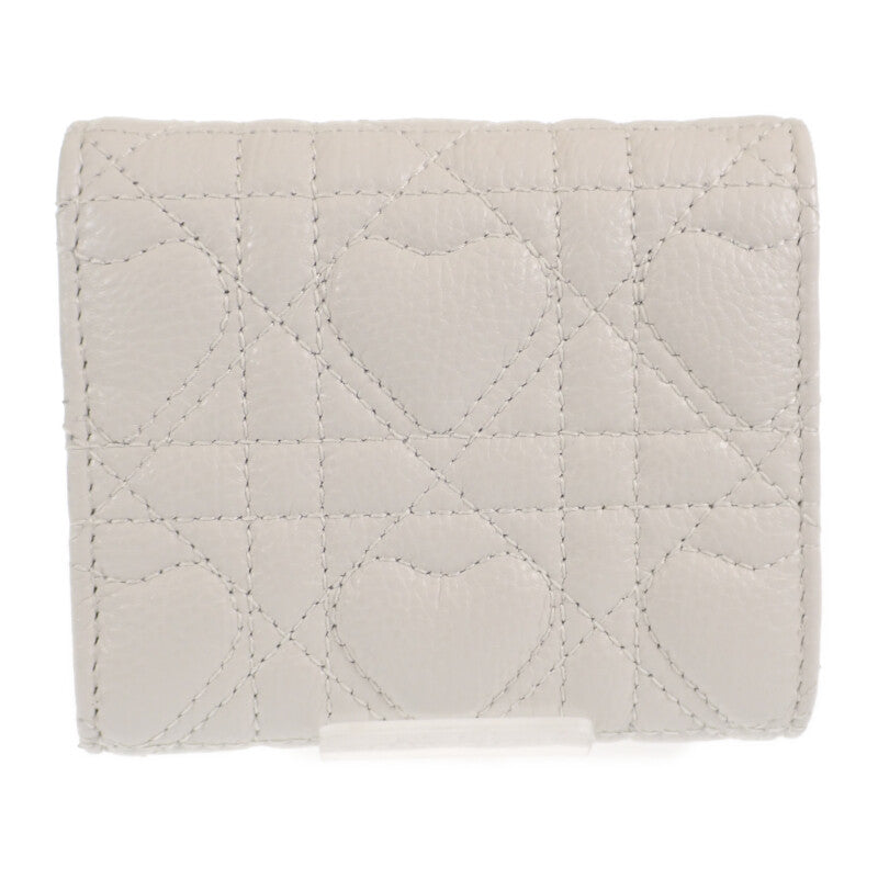 【Christian Dior】カロ ハイビスカスウォレット 三つ折り財布 S5175UNID_M030 カーフスキン ホワイト【財布】