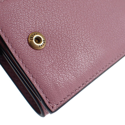 【Christian Dior】サドル コンパクトウォレット 三つ折り財布 S5653CCEH ゴートスキン ラベンダー 【財布】